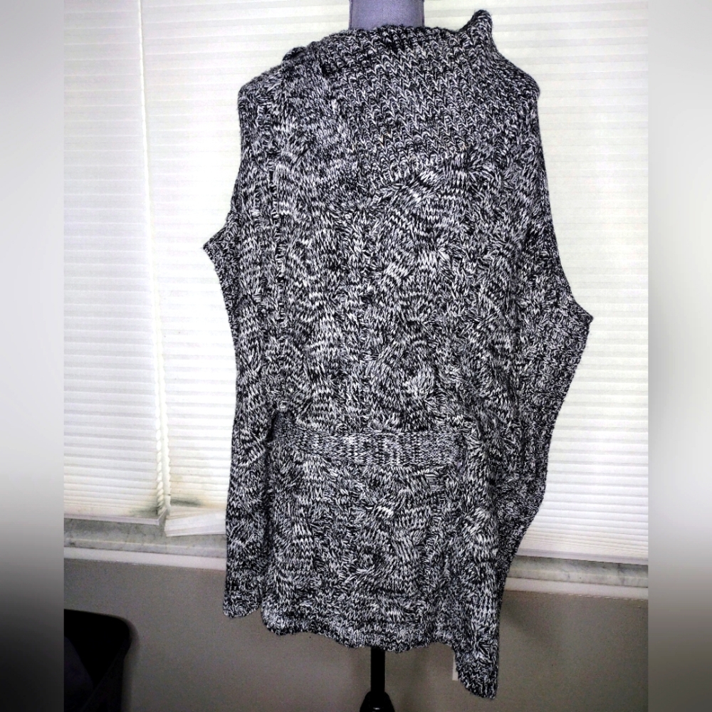525 America Cable Knit Belted Poncho Cowl Neck Sweater Charcoal L/XL - Picture 8 of 15